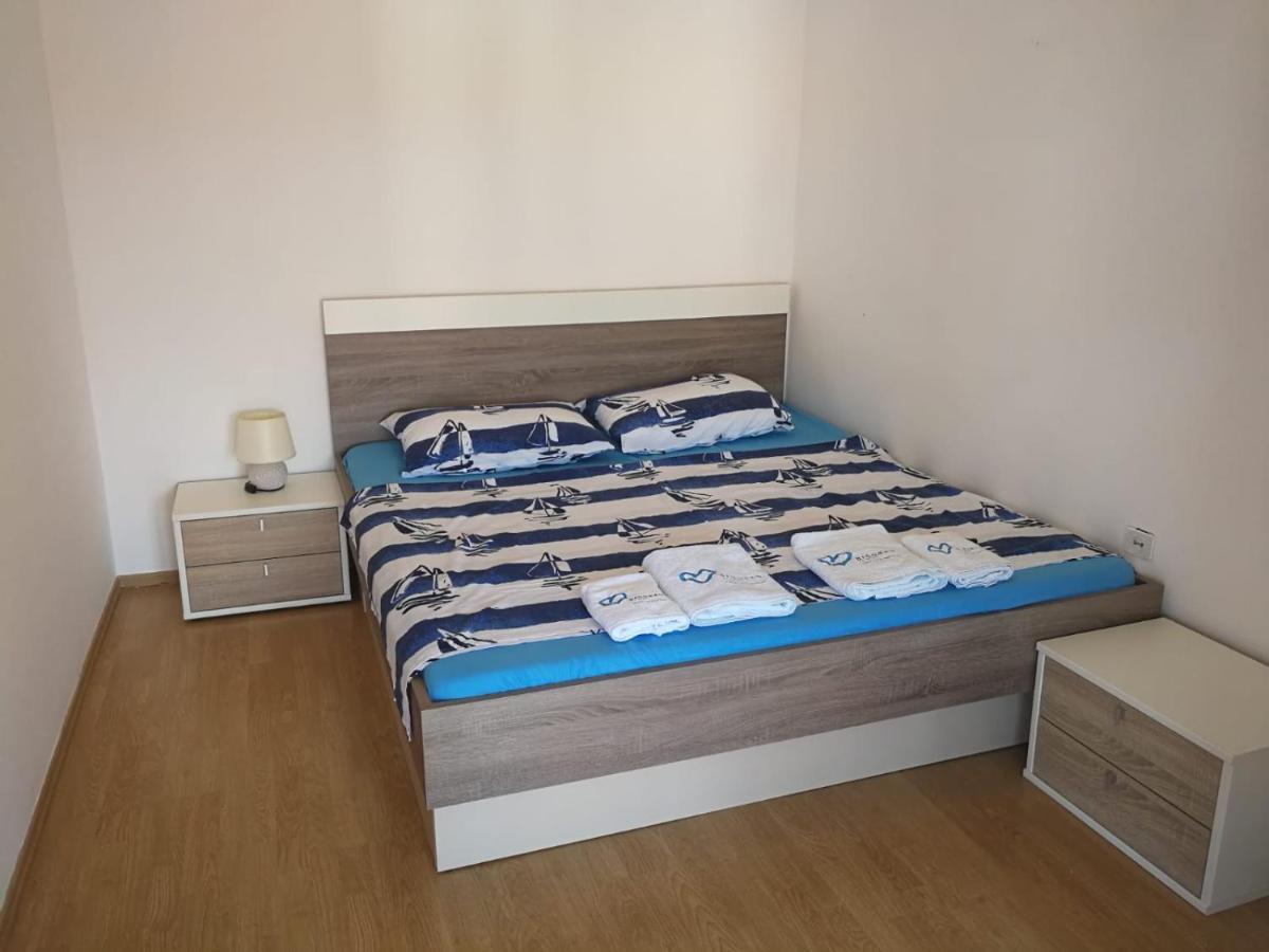 Apartmani Nea Biograd Na Moru Eksteriør bilde