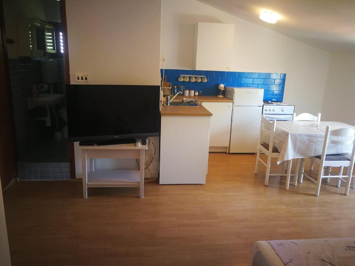 Apartmani Nea Biograd Na Moru Eksteriør bilde